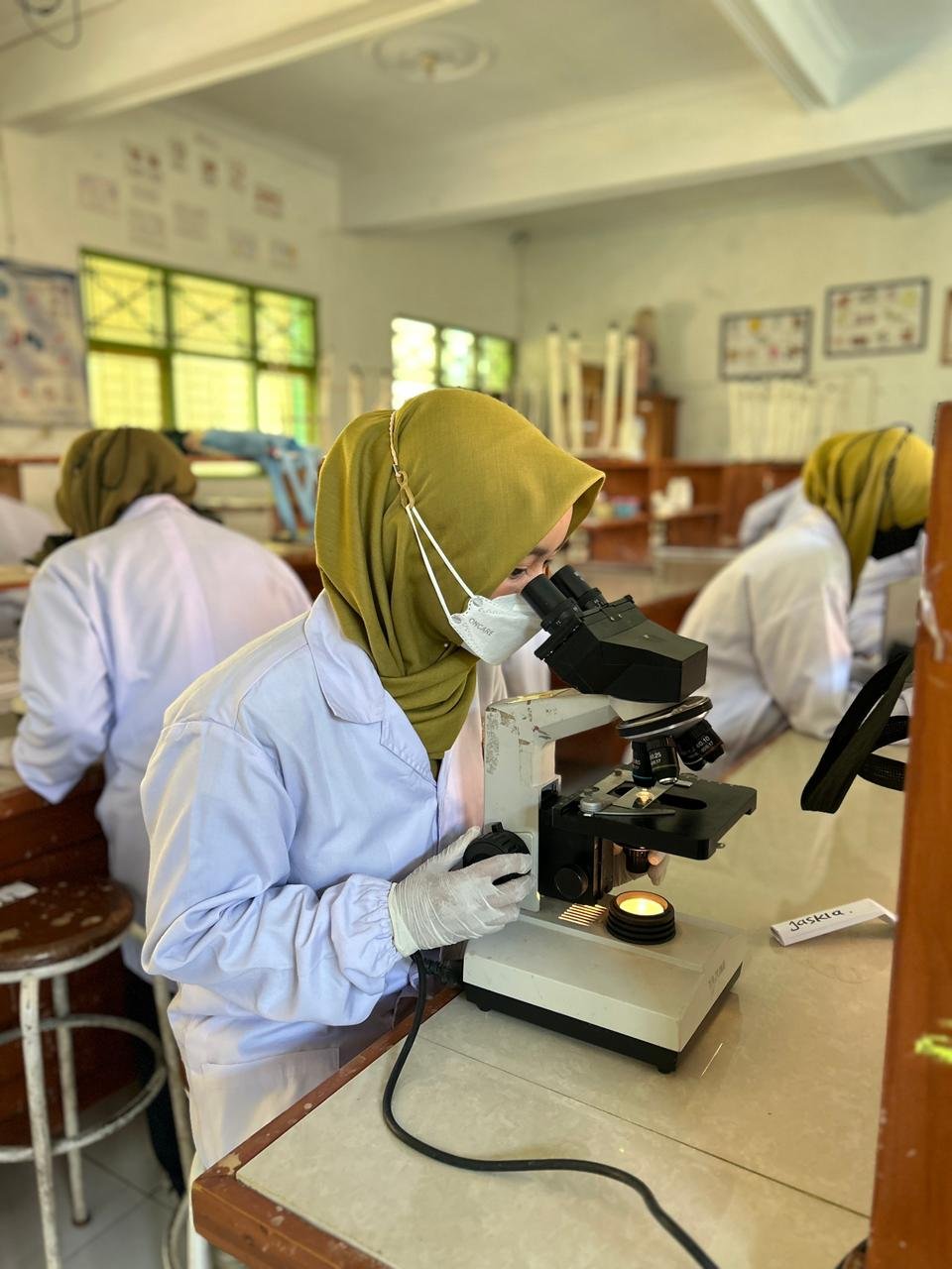 Praktik Teknik Laboratorium Medik