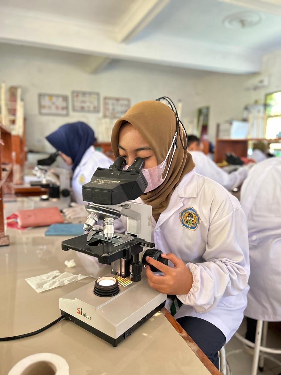 Praktik Teknik Laboratorium Medik