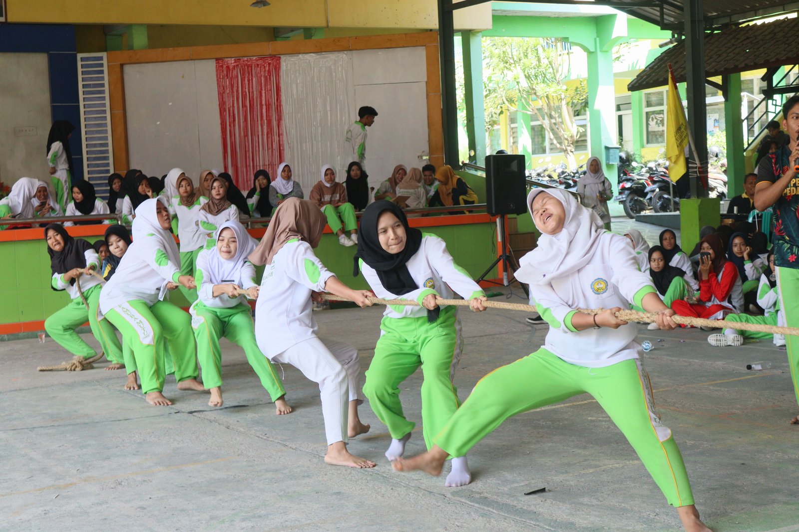 Lomba 17an 