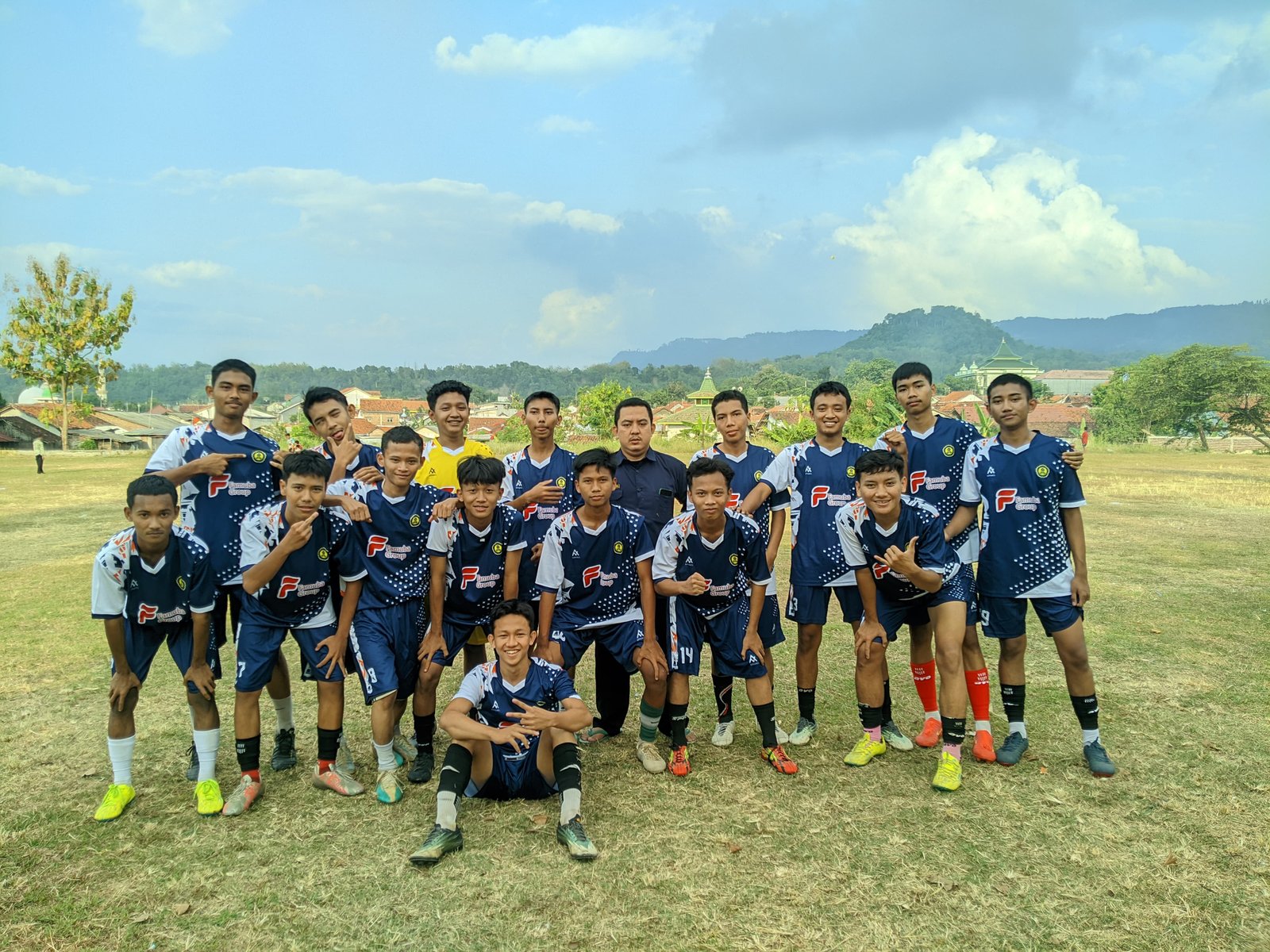 Tim Sepak Bola SMK FAMUBA